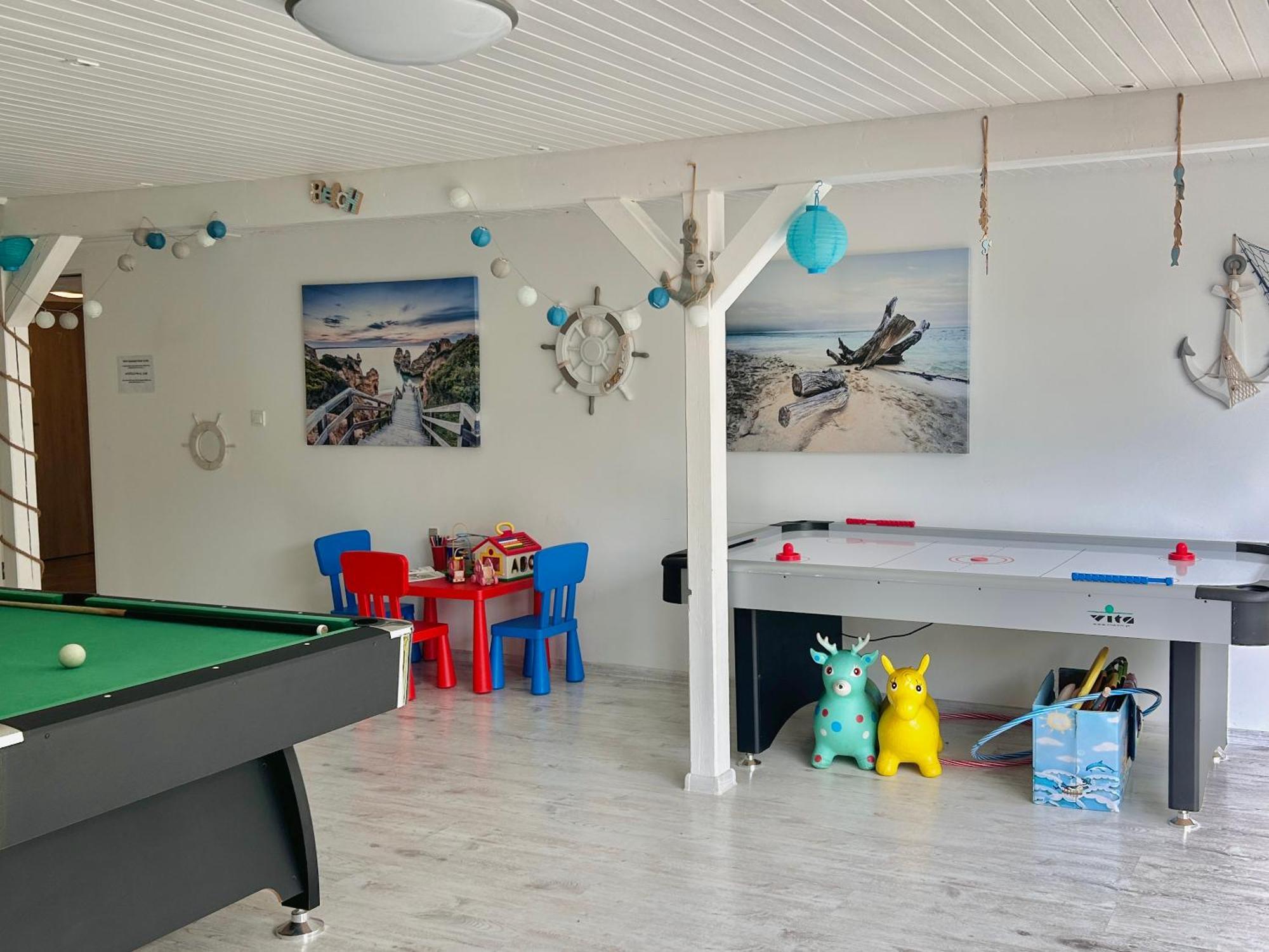 Apartamenty Molle Åkirkeby エクステリア 写真