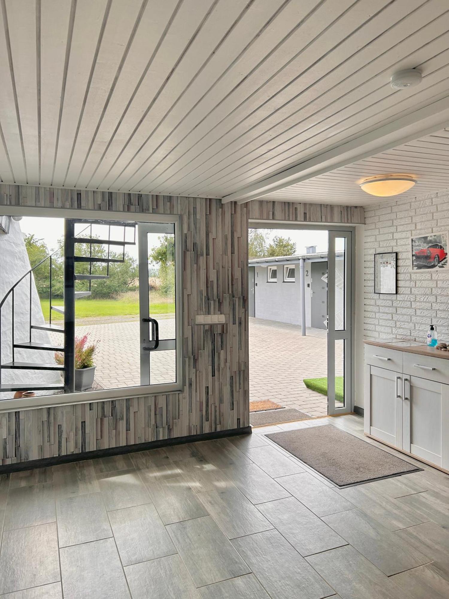 Apartamenty Molle Åkirkeby エクステリア 写真