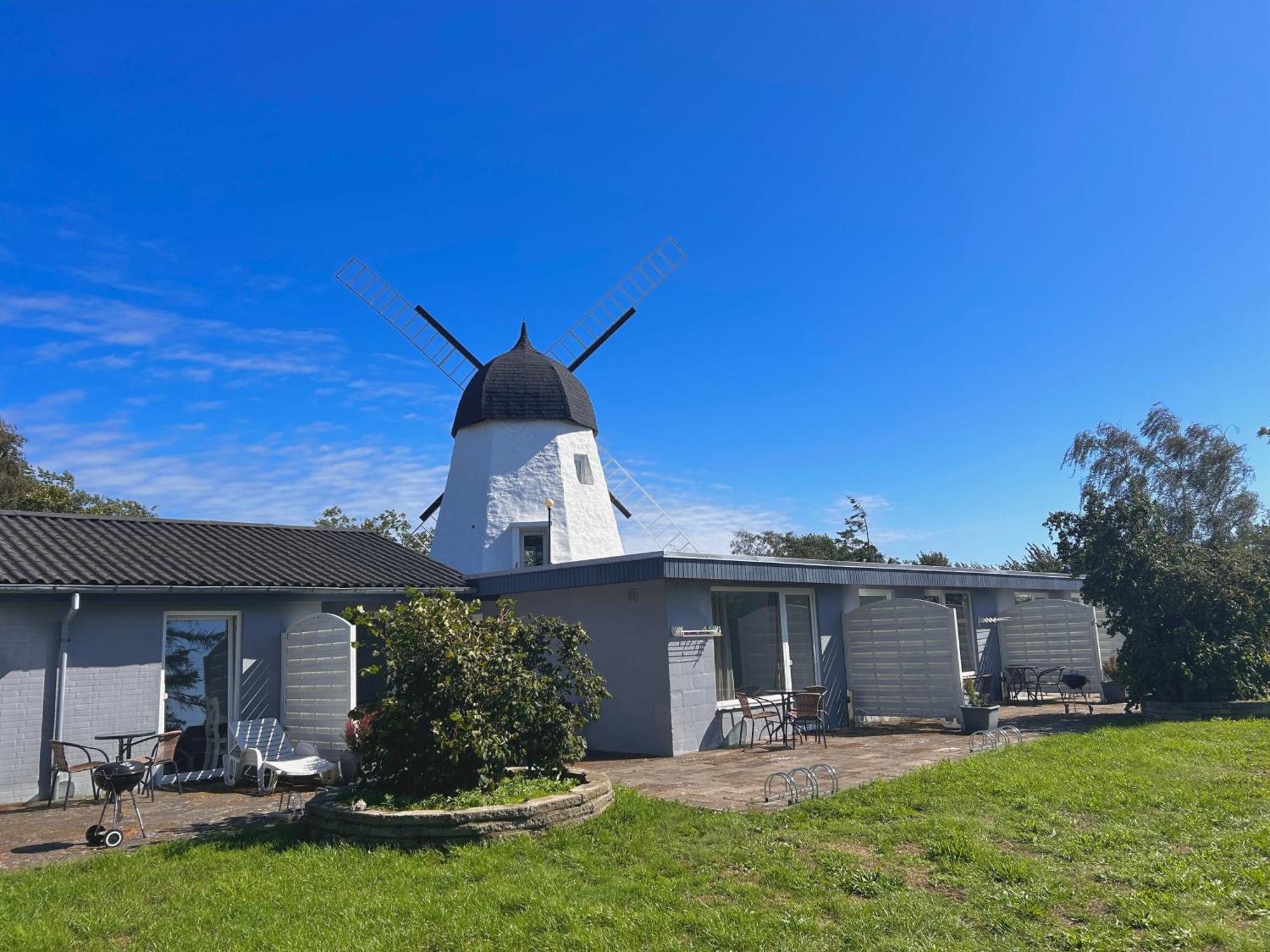 Apartamenty Molle Åkirkeby エクステリア 写真