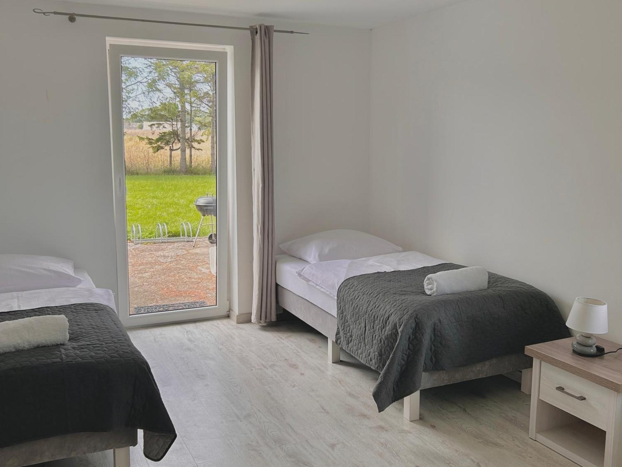 Apartamenty Molle Åkirkeby エクステリア 写真